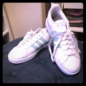 Adidas Grand Court White w/ Aqua Stripe Sneaker